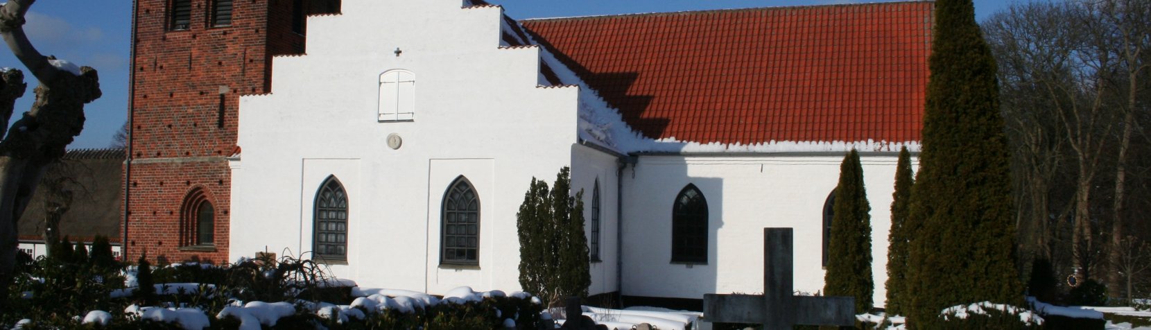 Søllerød Kirke i sne